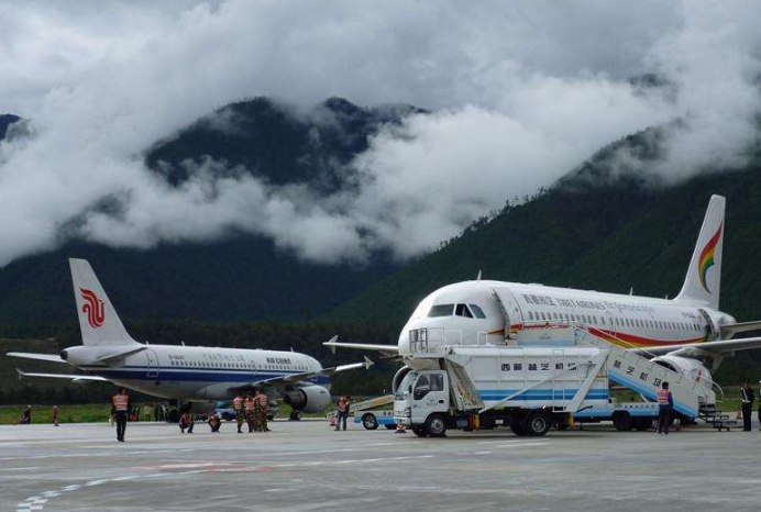 世界上海拔最高的十大機場 中國占六座，第一位稻城亞丁