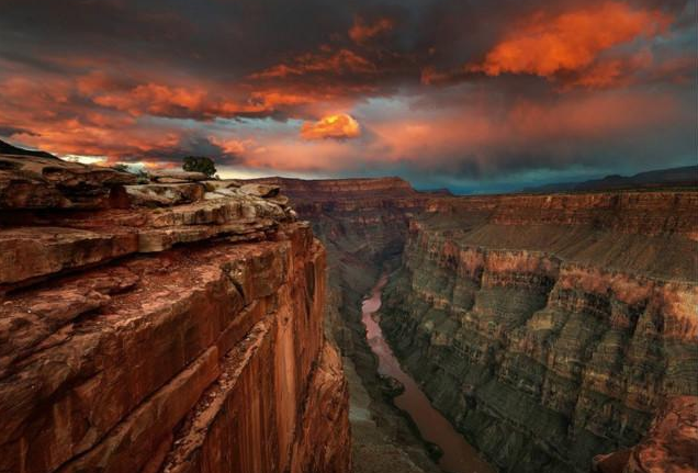 世界十大最驚人的峽谷 中國虎跳峽上榜，科羅拉多位列第一