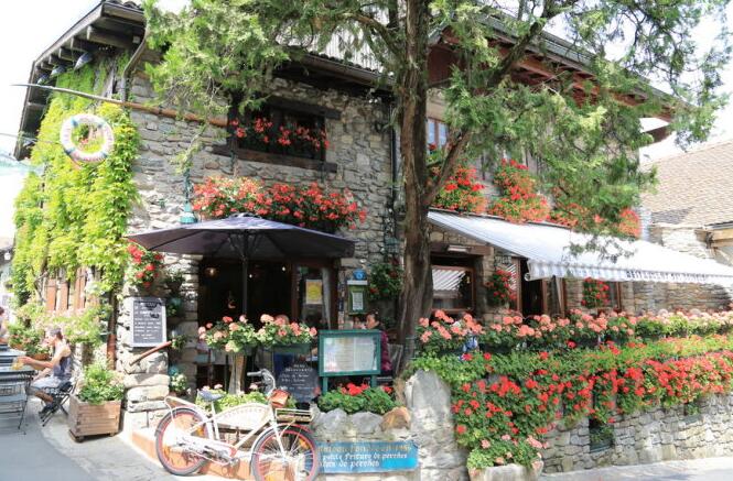 法國十大最美小鎮排行榜，個個風景美炸