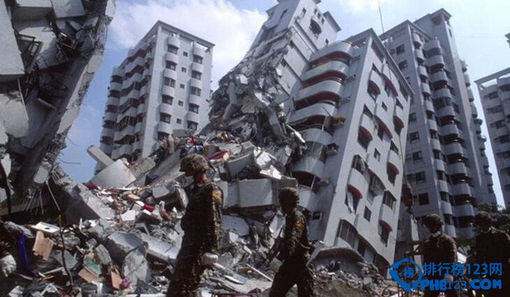世界上最大的地震海嘯——智利（最大震級為9.5級）
