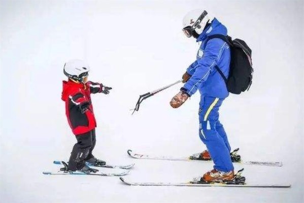 滑雪服是租還是買好