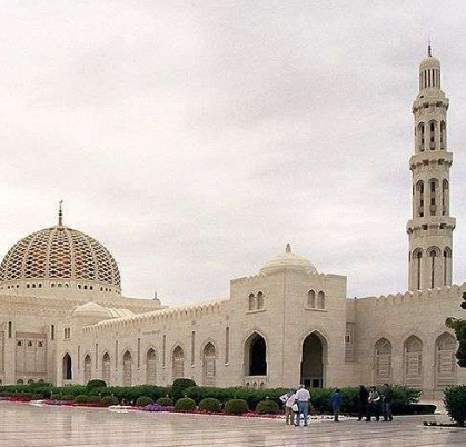 蘇丹卡布斯大清真寺