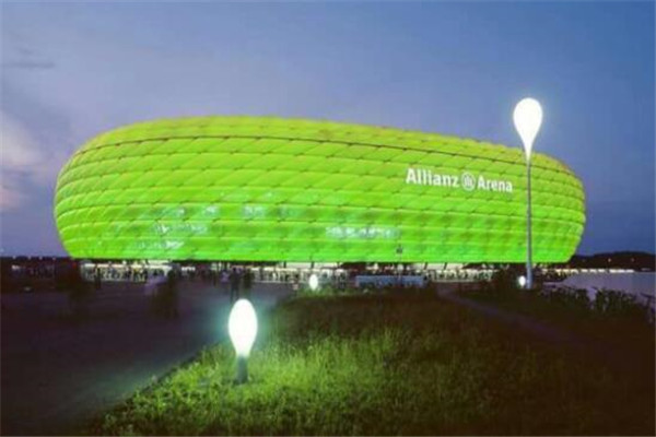 世界十大足球場 鳥巢上榜，諾坎普球場歐洲最大
