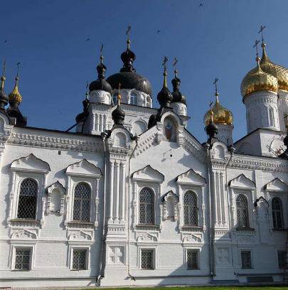 聖三位一體 伊帕季耶夫斯基男修道院
