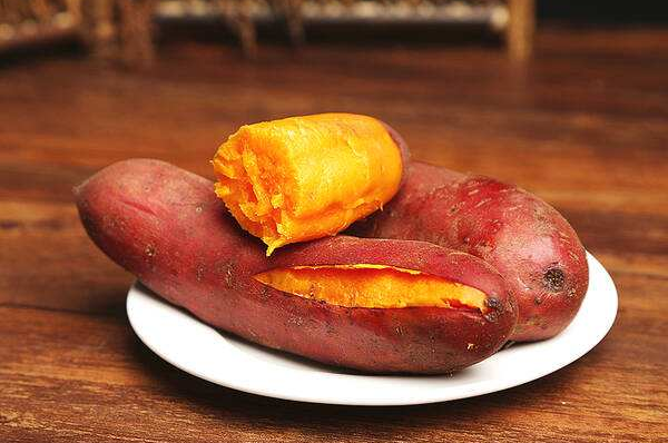 秋季燥熱養生必吃十種食物 紅薯最受歡迎，你最愛吃哪一種
