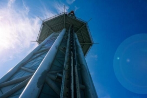 世界上最高的跳樓機,廣州塔跳樓機玩心跳(484米/1秒落地)