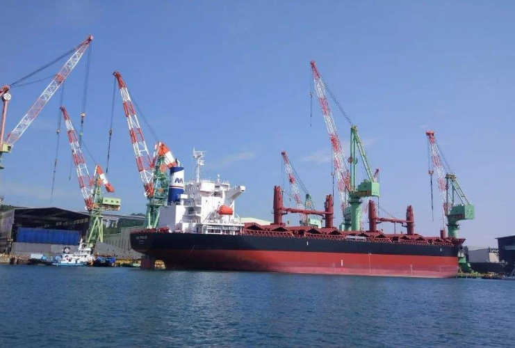 全球十大造船集團 韓國現代重工位列榜首，年收高達百億美金