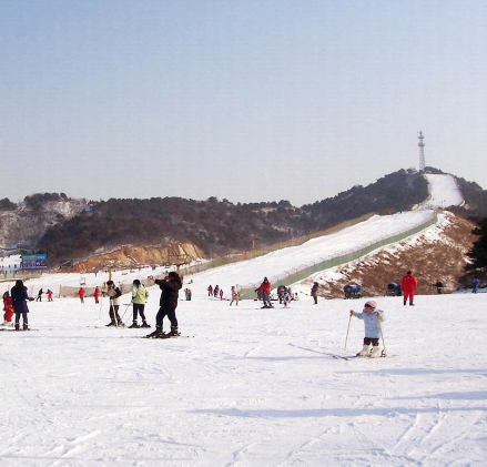 瀋陽白清寨滑雪場