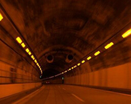 世界上最長隧道，聖哥達隧道歷經16年完工（全長56.3公里）