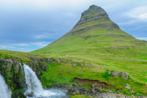 冰島十大著名景點：間歇泉上榜，花少五同款打卡點