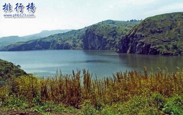 非洲殺人湖之謎,世界上最恐怖的湖泊(數百萬人喪命於此)