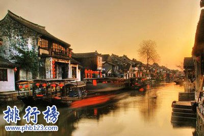 中國十大古鎮 中國最值得一去的旅遊勝地