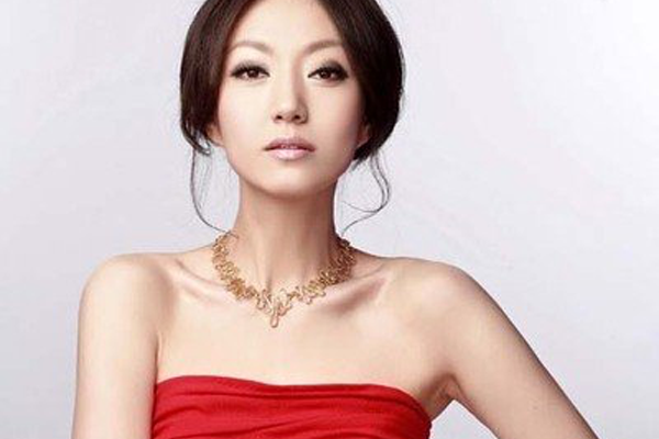 中國內地十大美女主持人 柳岩排名第二，第一名為戰狼老婆