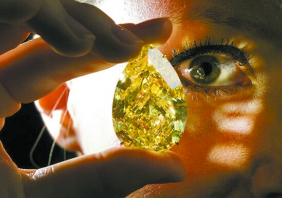 世界上最大的天然鑽石,庫利南鑽石（實際重4606克拉）