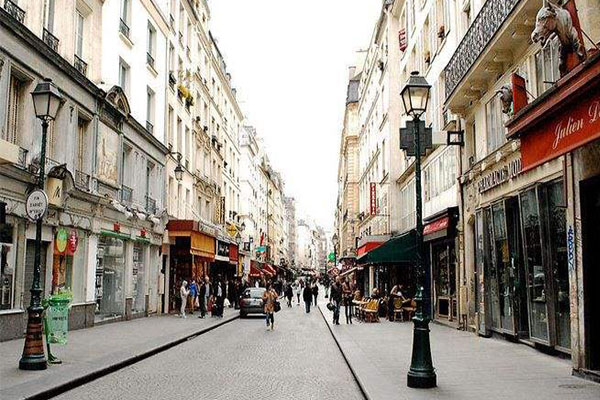 法國巴黎十大旅遊景點，能玩還能吃的好玩景點推薦