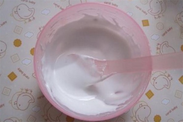 自製牛奶珍珠粉面膜怎么做
