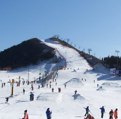 長春蓮花山滑雪場