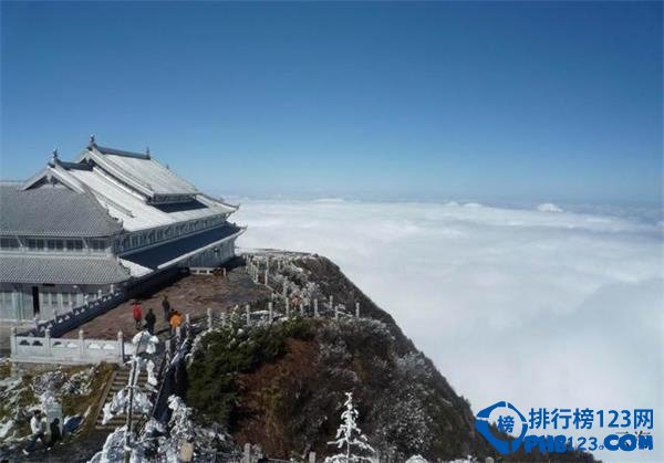 震撼人心的中國10大名山