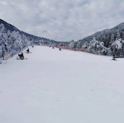 九江廬山滑雪場