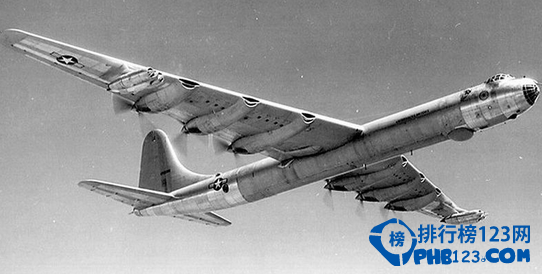 世界上最大的轟炸機B-36轟炸機的機身