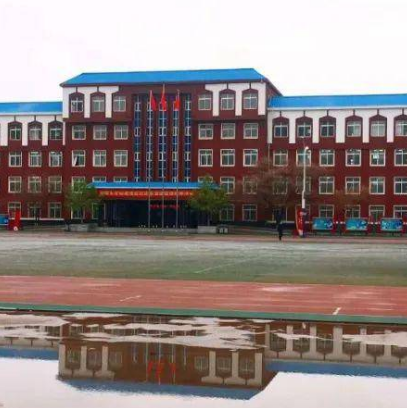 遼寧省朝陽市第二高級中學