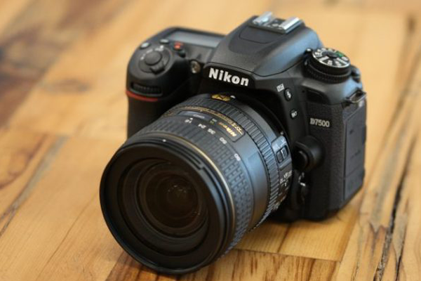 尼康相機家用哪款好，這5款能拍下您的溫馨家庭