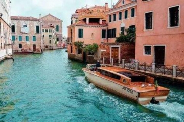 義大利十大最美小鎮：皮恩扎集古樸祥和與熱情奔放為一體