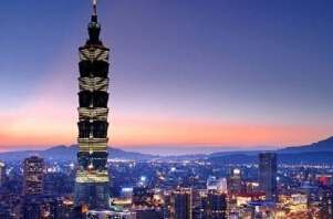 世界上運行最快的電梯，中國台北101速度世界第一（16米/秒）