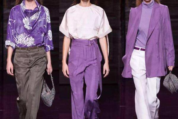 紫色褲子搭配什麼顏色上衣