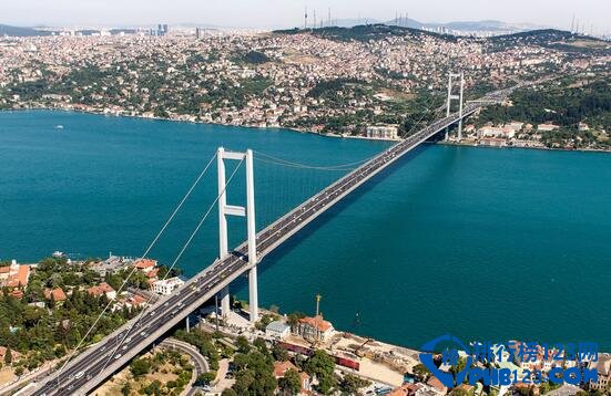 世界上最驚險的橋 291米高度讓人膽顫心驚