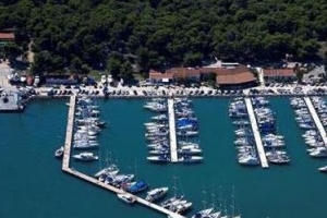 世界上最貴的十大遊艇港排行榜 最貴的遊艇港