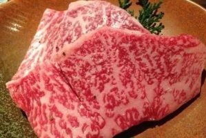 世界最有名的六大牛肉，近江牛肉上榜，第一有肉類中的藝術品的讚譽