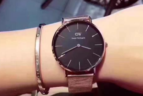 aw手錶是什麼品牌