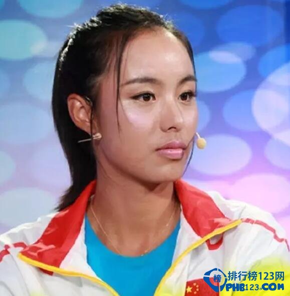 中國最美運動員排行榜，舒思瑤身體360度大轉彎不費力！