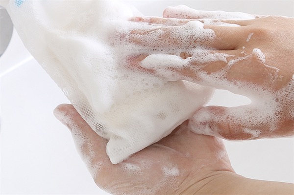 怎么用海鹽皂洗臉
