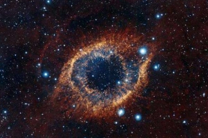 宇宙中的眼睛，上帝之眼即螺旋星雲