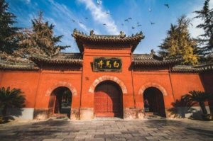 中國佛教寺廟排名前100，中國第一古剎排第一，第二被譽東南之冠