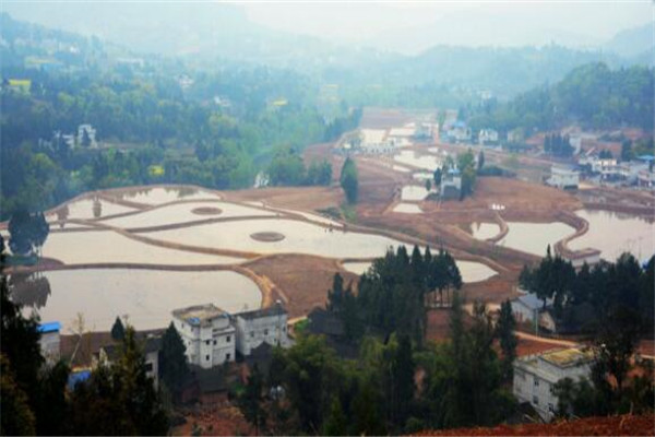 中國十大最窮縣城 西吉縣常年氣候乾旱，儀隴縣只能自給自足