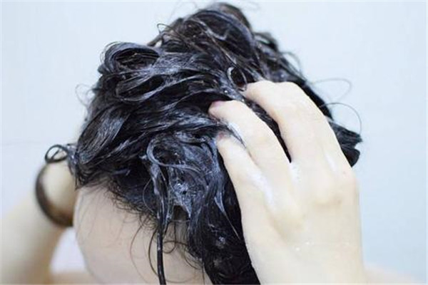 洗髮露是洗頭膏嗎