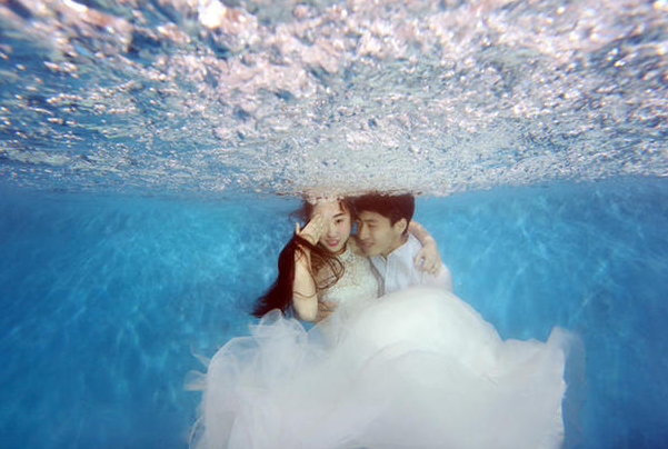 拍攝水下婚紗照需要注意什麼