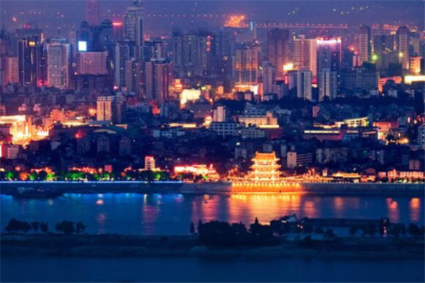 中國最頂級的14個城市 富可敵國有你家鄉嗎