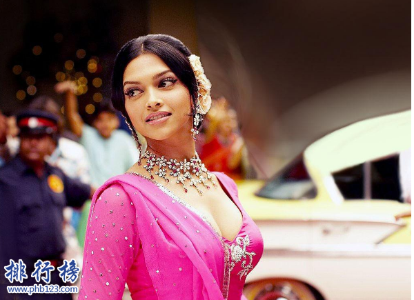 印度十大美女排行榜：盤點印度最性感美麗的人氣女明星