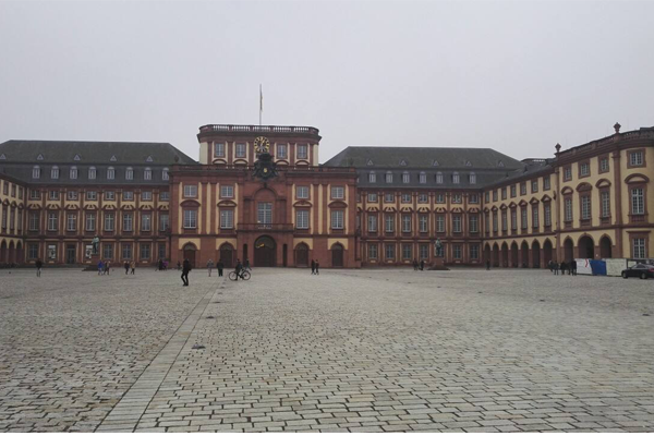 德國商科大學排名 漢堡商學院上榜，第一名居然是這所學校