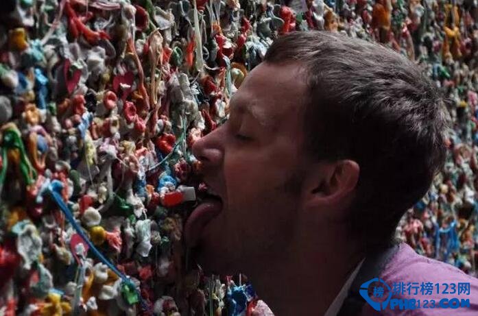 世界上最噁心的地方 口香糖牆成為旅遊景點