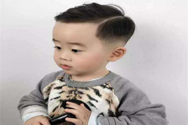 1歲寶寶可愛髮型男