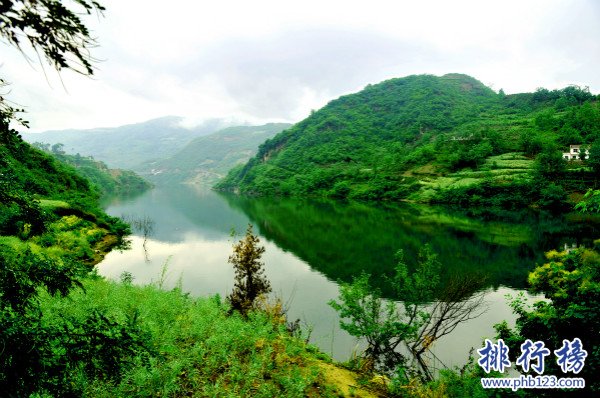 中國十大河流排行榜,長江是中國第一長河全長6403千米（世界第三）