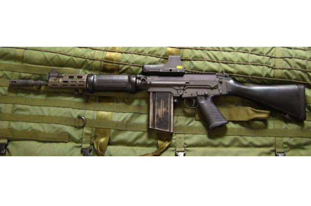 世界十大名槍排名 國產95式上班，AK-47位列第一