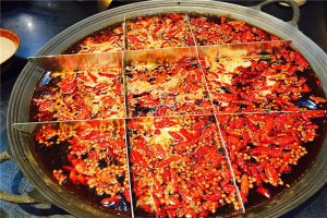 舌尖上的中國重慶火鍋品牌：小天鵝火鍋上榜，德莊火鍋第一