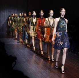 世界上最貴的裙子品牌排行榜，Valentino(華倫天奴)橫掃時尚界