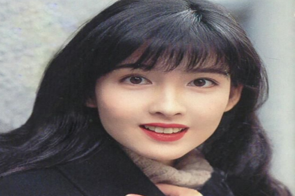 中國眼睛最美的十大女星 楊冪排名第5，迪麗熱巴必須有姓名